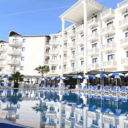 Hotel Onufri 格勒姆 外观 照片