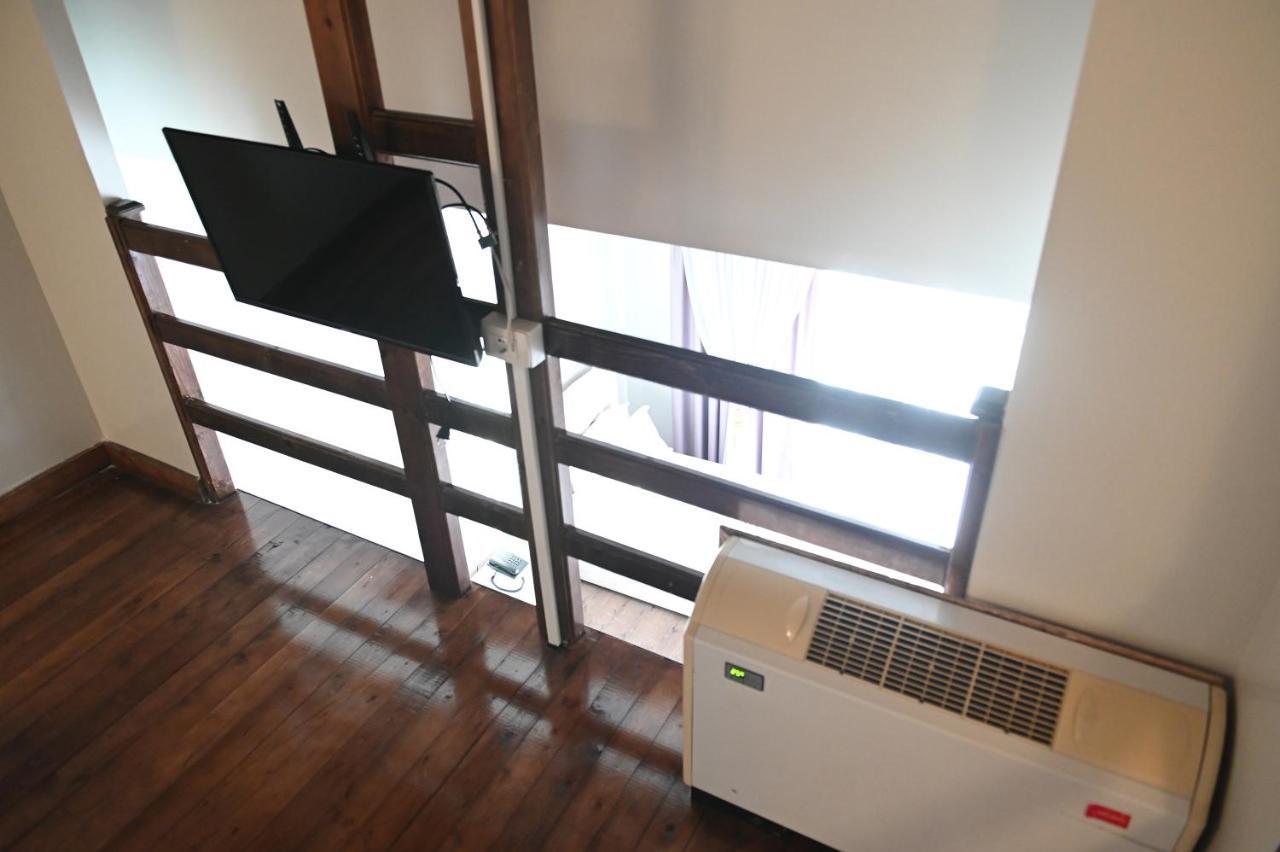 Hotel Onufri 格勒姆 外观 照片