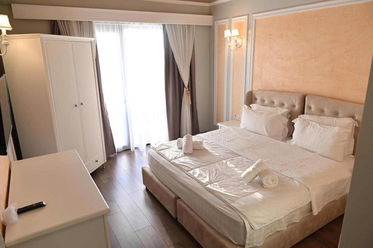 Hotel Onufri 格勒姆 外观 照片