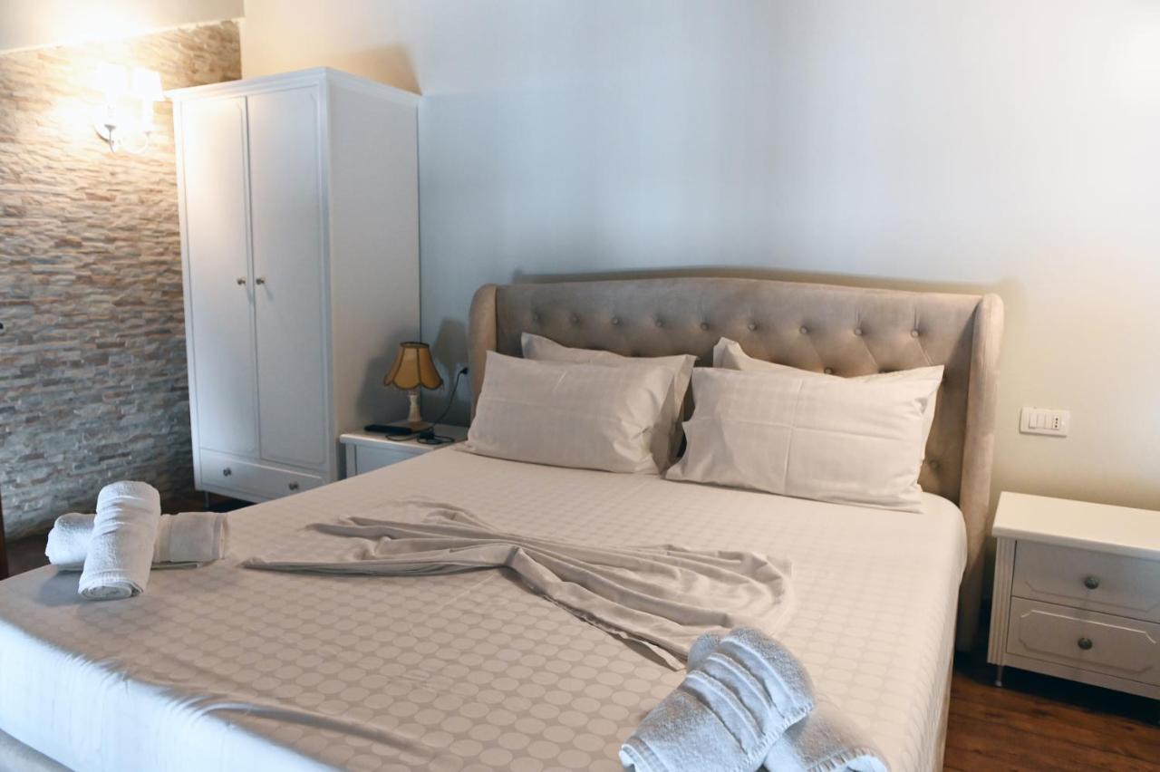 Hotel Onufri 格勒姆 外观 照片
