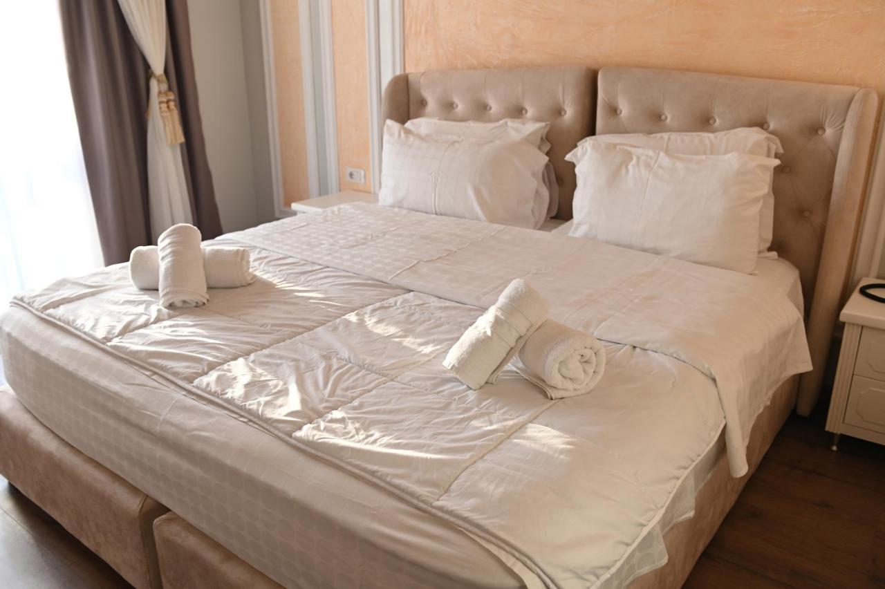 Hotel Onufri 格勒姆 外观 照片