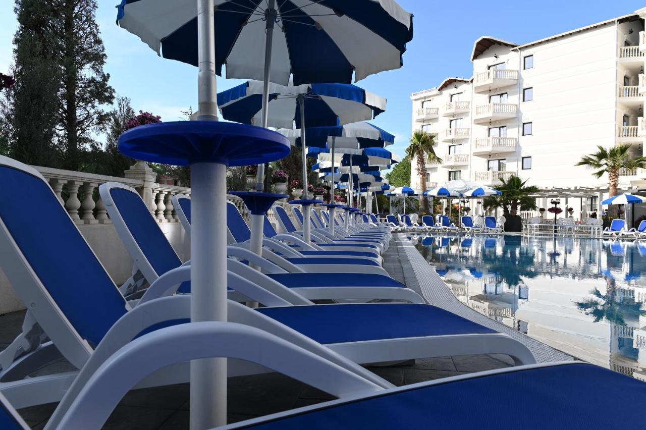 Hotel Onufri 格勒姆 外观 照片