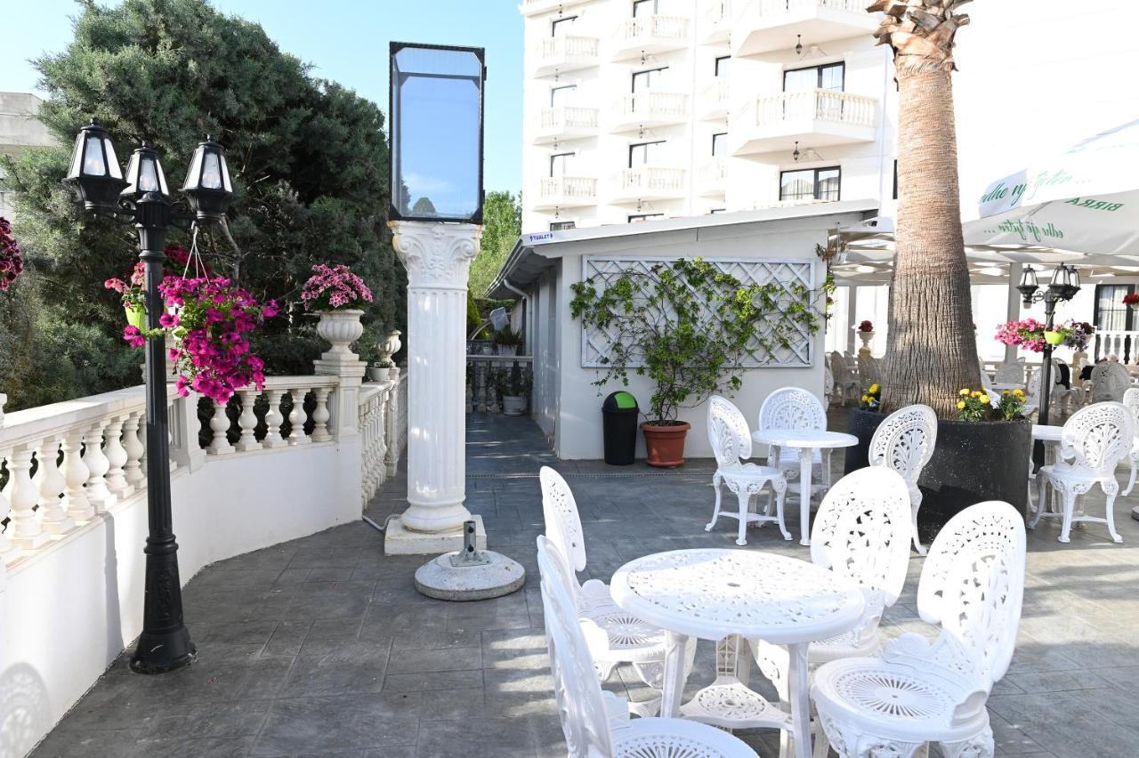 Hotel Onufri 格勒姆 外观 照片